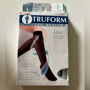 Trueform Knee Highs Nude Medium